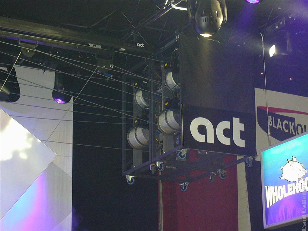 2002-09-10_PLASA_0008.JPG