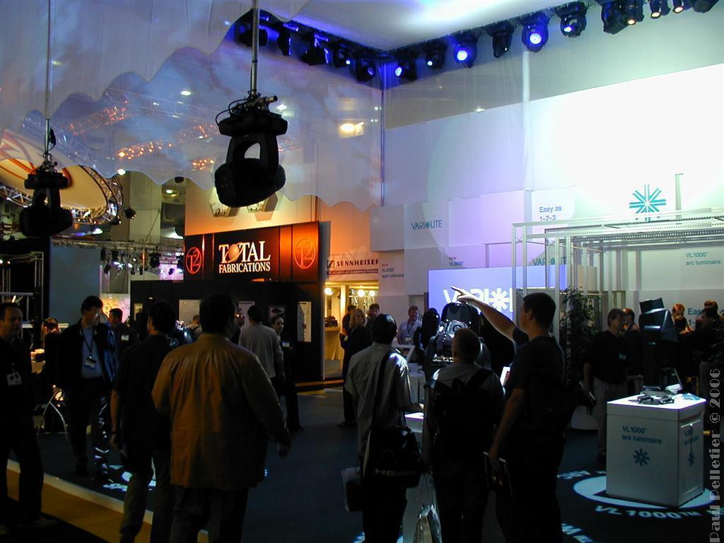 2002-09-10_PLASA_0027.JPG