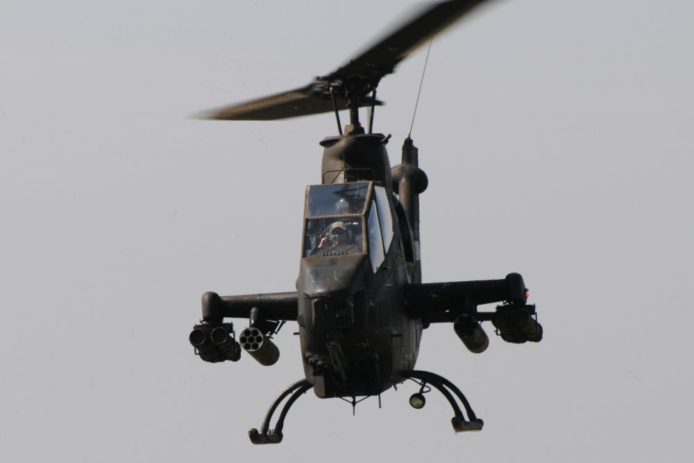 Cobra Gunship with the gunner shooting us