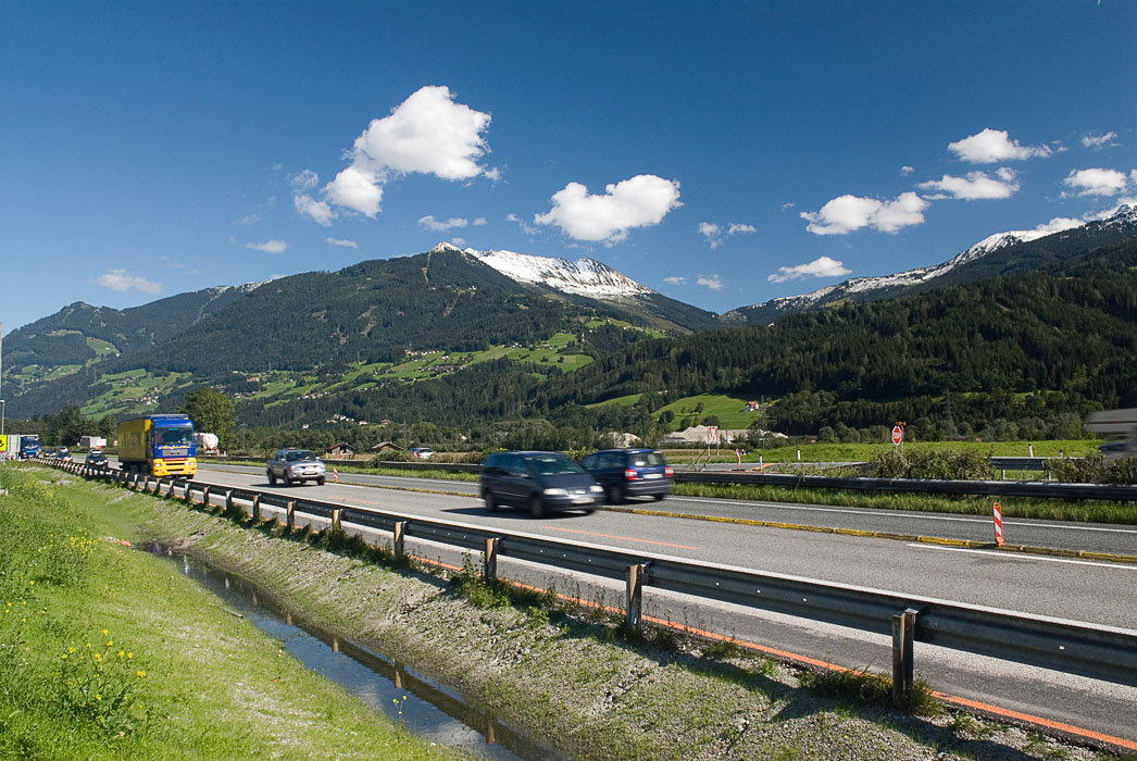 2951 - Austrian Motorway Services.jpg