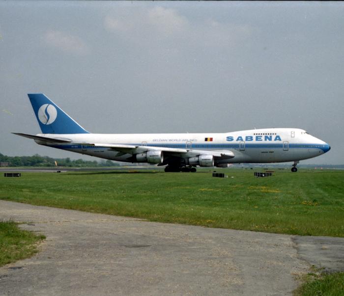 B747-200 at LGW 92,