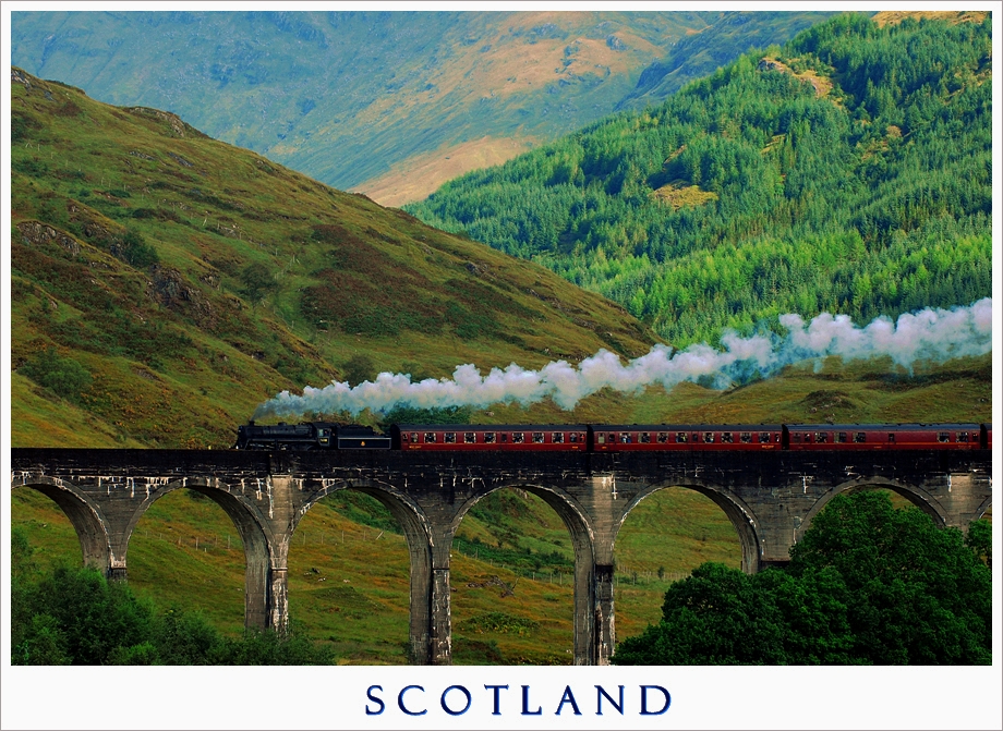 Hogwarts Express on Glenfinnan Viaduct