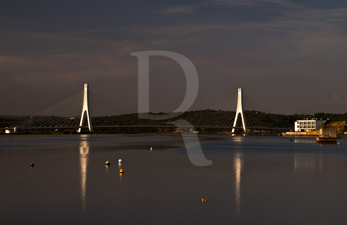 Ponte sobre o Arade