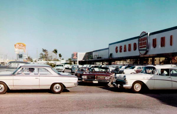 1965 - Grand Union supermarket at Tamiami Trail and SW 62 Avenue, West Miami