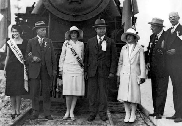 1927 - First arrival of the Seaboard Air Line Railway Companys Orange Blossom Special locomotive