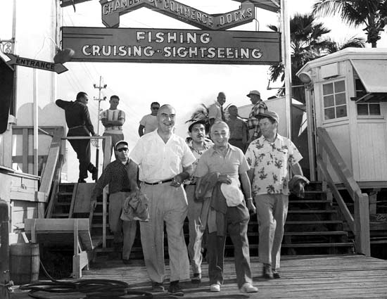 1950s - happy fishermen at the Chamber of Commerce Docks on Miami Beach