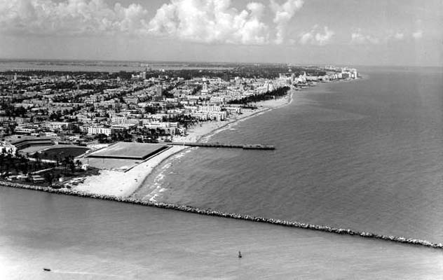 Mid 1960s - the South Beach we remember, between the pier and the jetty