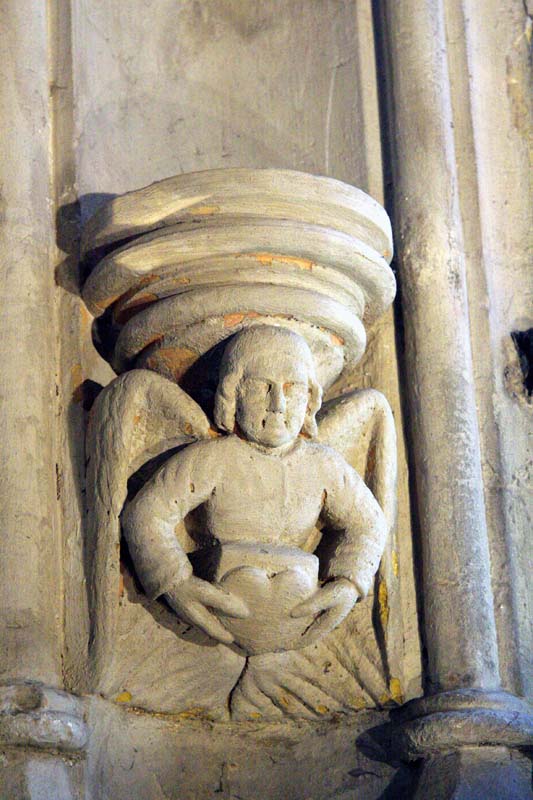 Angel with Heart of Robert Bruce, Rosslyn Chapel, Rosslyn.