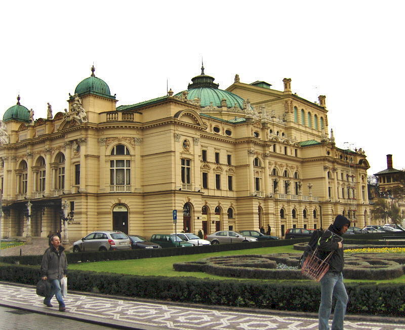 THE SLOWACKIEGO THEATRE . 1