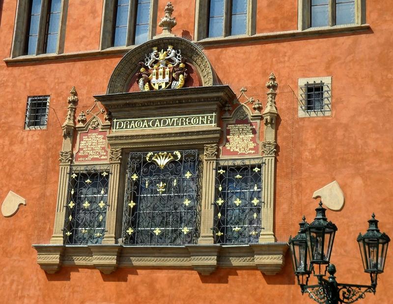 TOWN HALL FACADE