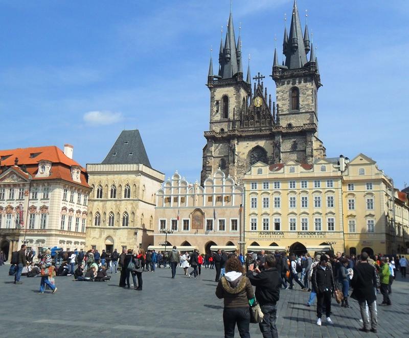 OLD TOWN SQUARE