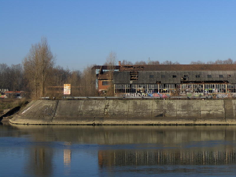 Decay on the Rhine