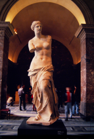 Venus de Milo, Louvre, Paris, 1987.