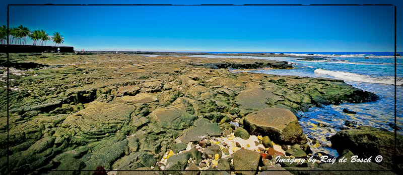 Puuhuhonua-O-honaunau lava shore