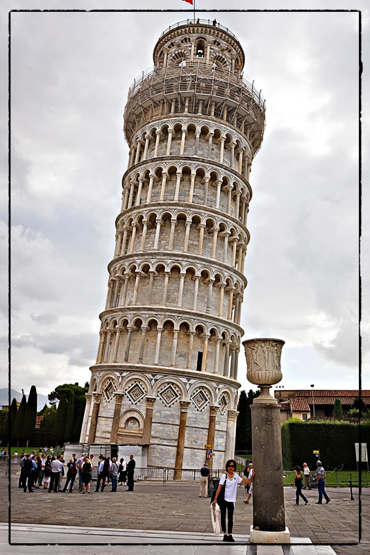 The Leaning Tower of Pisa (Click to enlarge)