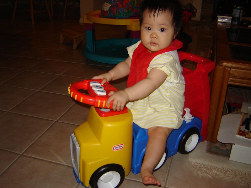 歡歡開小卡車