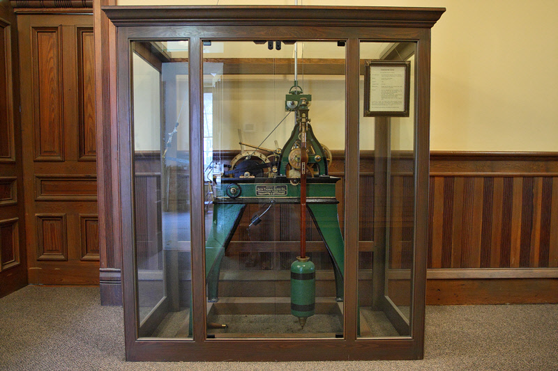 Seth Thomas Clock at the Courthouse (2176)