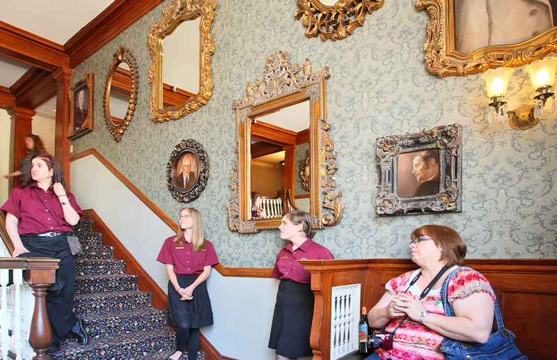 The Stanley Grand Staircase (7112)