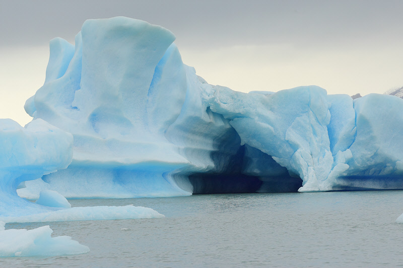 Iceberg (3359)