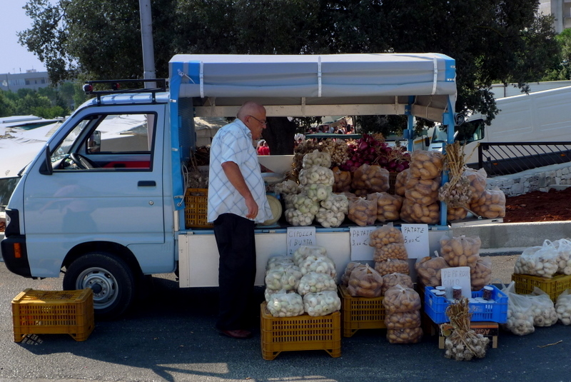 Transportation of potatoes and onions