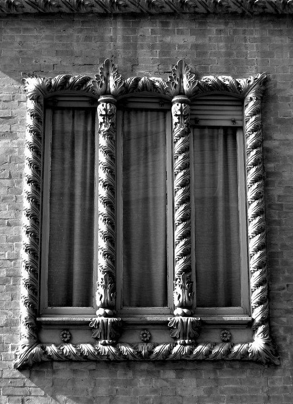1 Window  divide in three