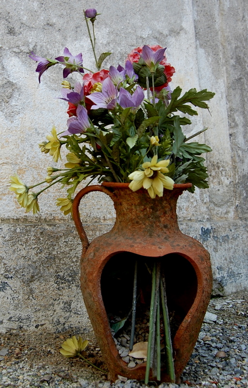 broken vase