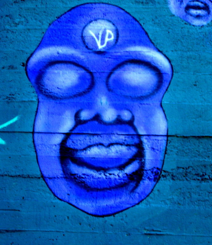bleu face