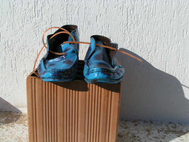 blue shoes