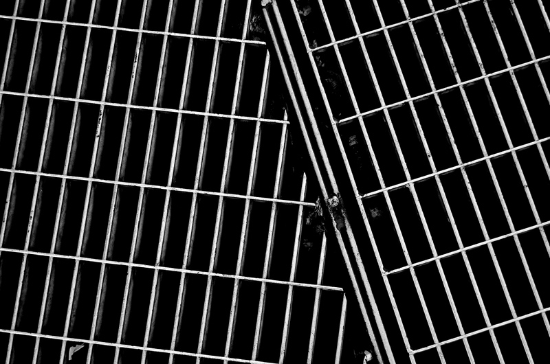 Lines b&w