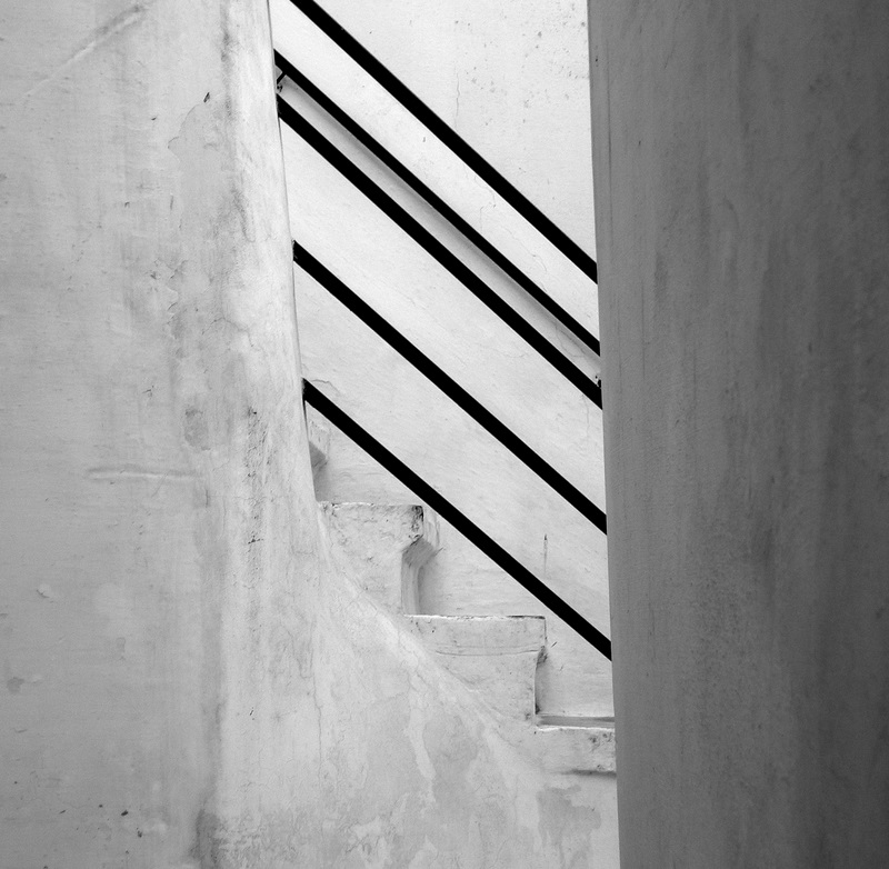 Lines b&w