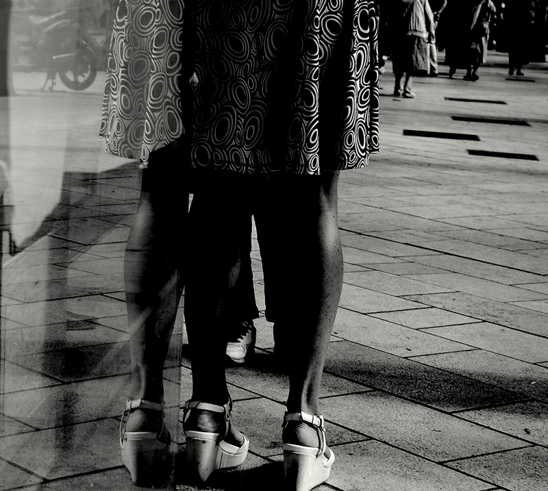 to be all legs