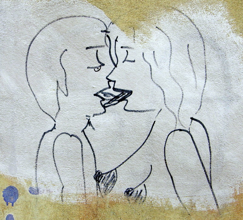 XXX Kiss