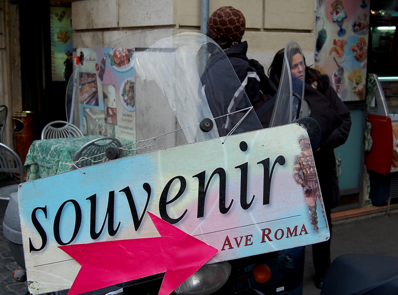 Souvenir Ave Roma