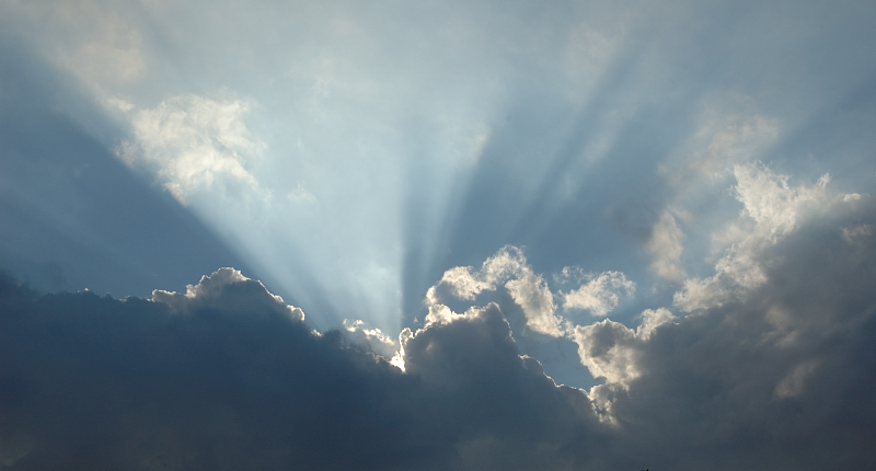 Nov 27 Crepuscular Rays