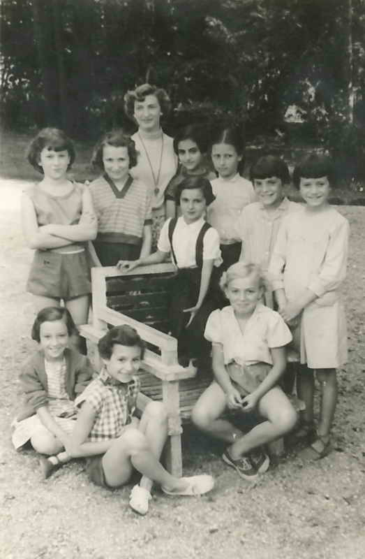 Equipe de Christine (en haut  gauche)  la colonie Mouriscot