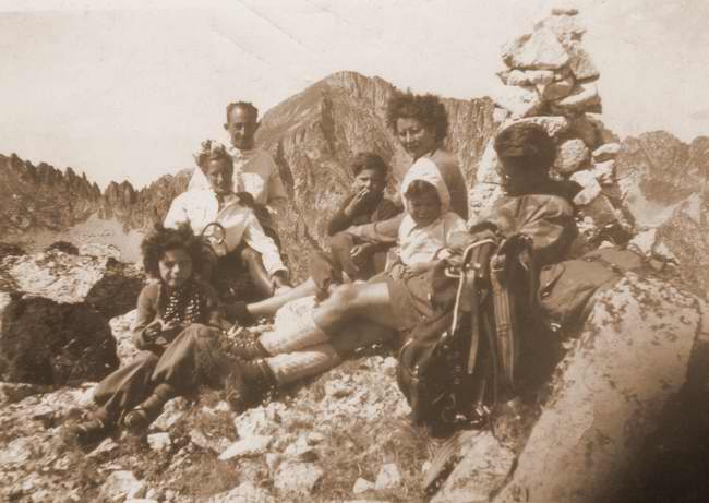 11 aot 1946 - Mont Aigu (2558 m) au-dessus du Lac Nre (2309 m) Rebelote en 1960