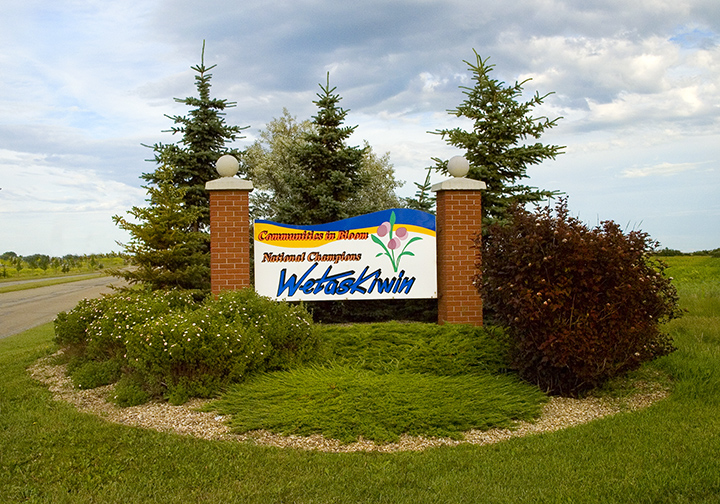 Wetaskiwin West Entrance on Highway 13