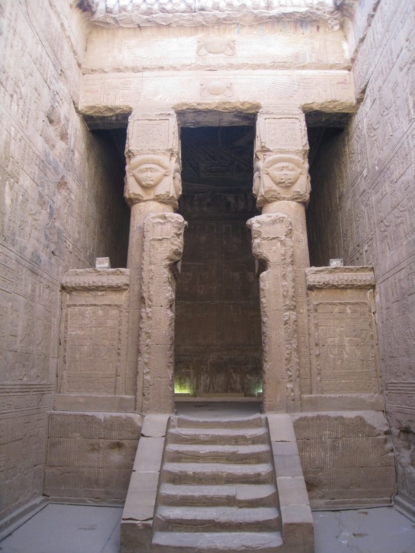 S (Temple of Hathor)