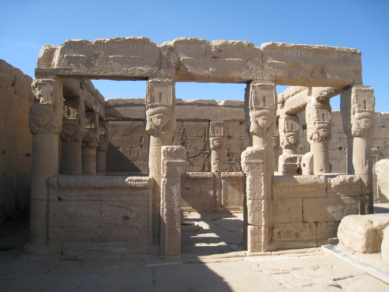 S (Temple of Hathor)