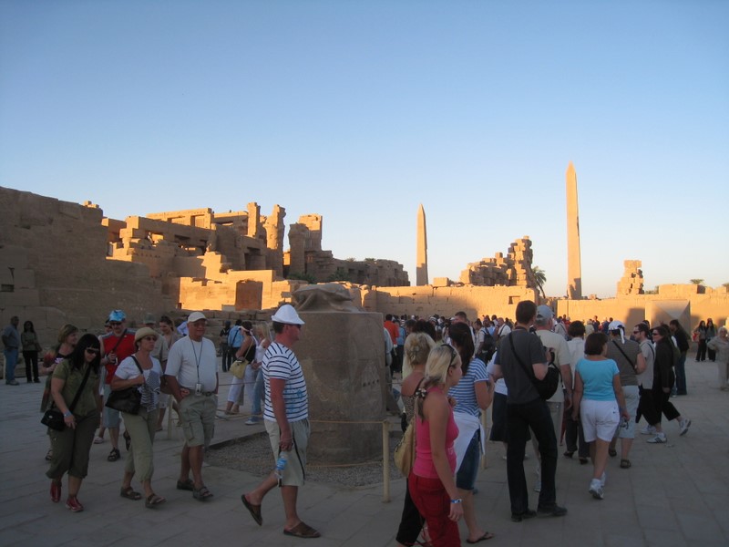 dǧJ (Temples of Karnak)