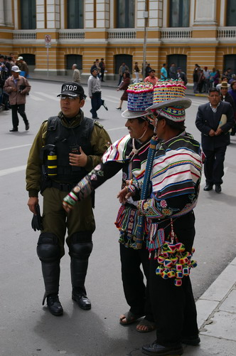 Some interesting locals hobnob with the fuzz