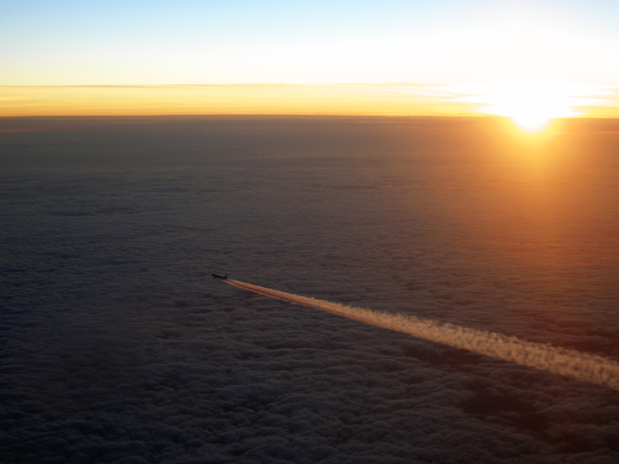 Contrail