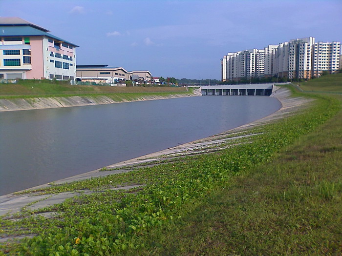 One big longkang