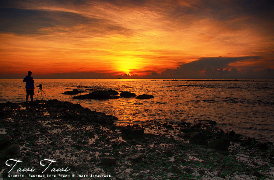 Sunrise in Sandbar Lepa Beach