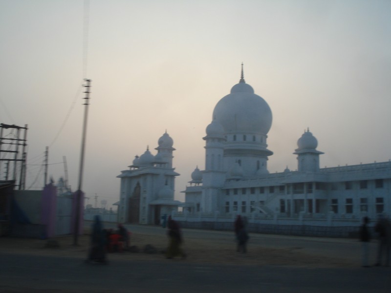 Jai Guru Dev Temple (Naam Yog Sadhna Mandir) - Mathura.jpg