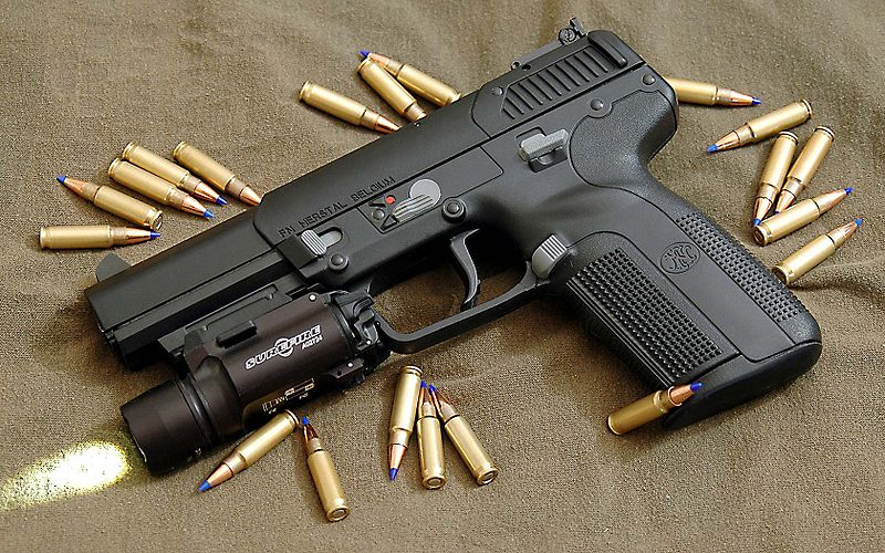 Fabrique Nationale Five-seveN (C)