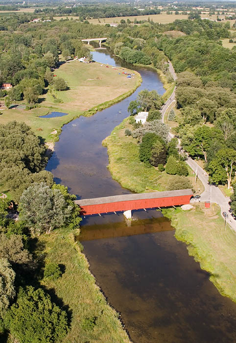 Covered bridge built in 1881, West Montrose