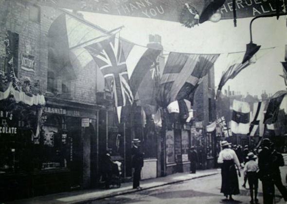 WW1-Celebrations-High Street