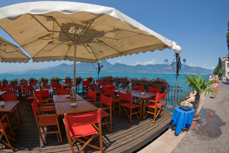 Restaurant at promenade