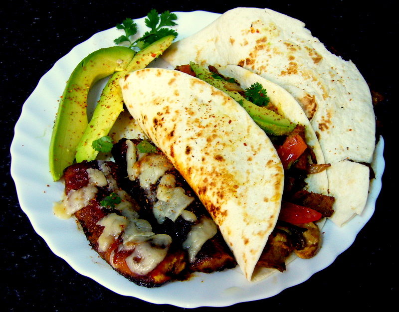 seitan fajitas with fried bananas and cheese